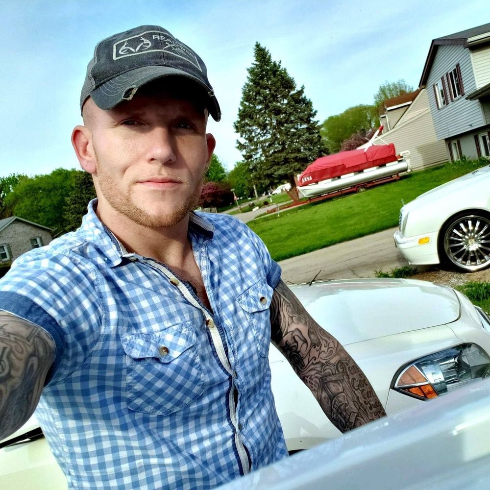 Meet your Posher, Joshua